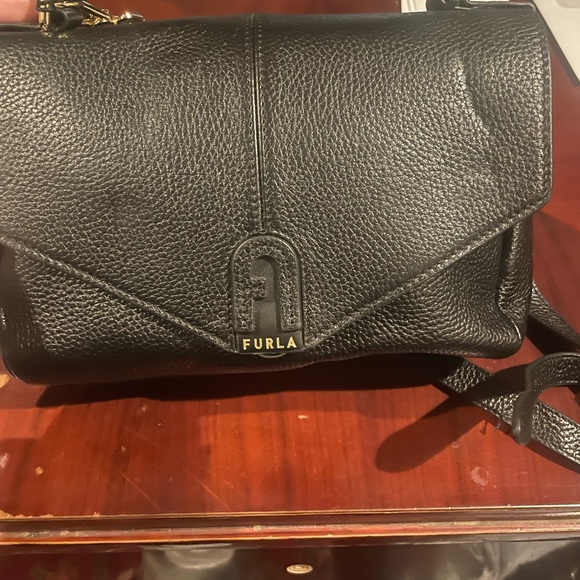 Furla mode is Italy - Picture 12 of 13